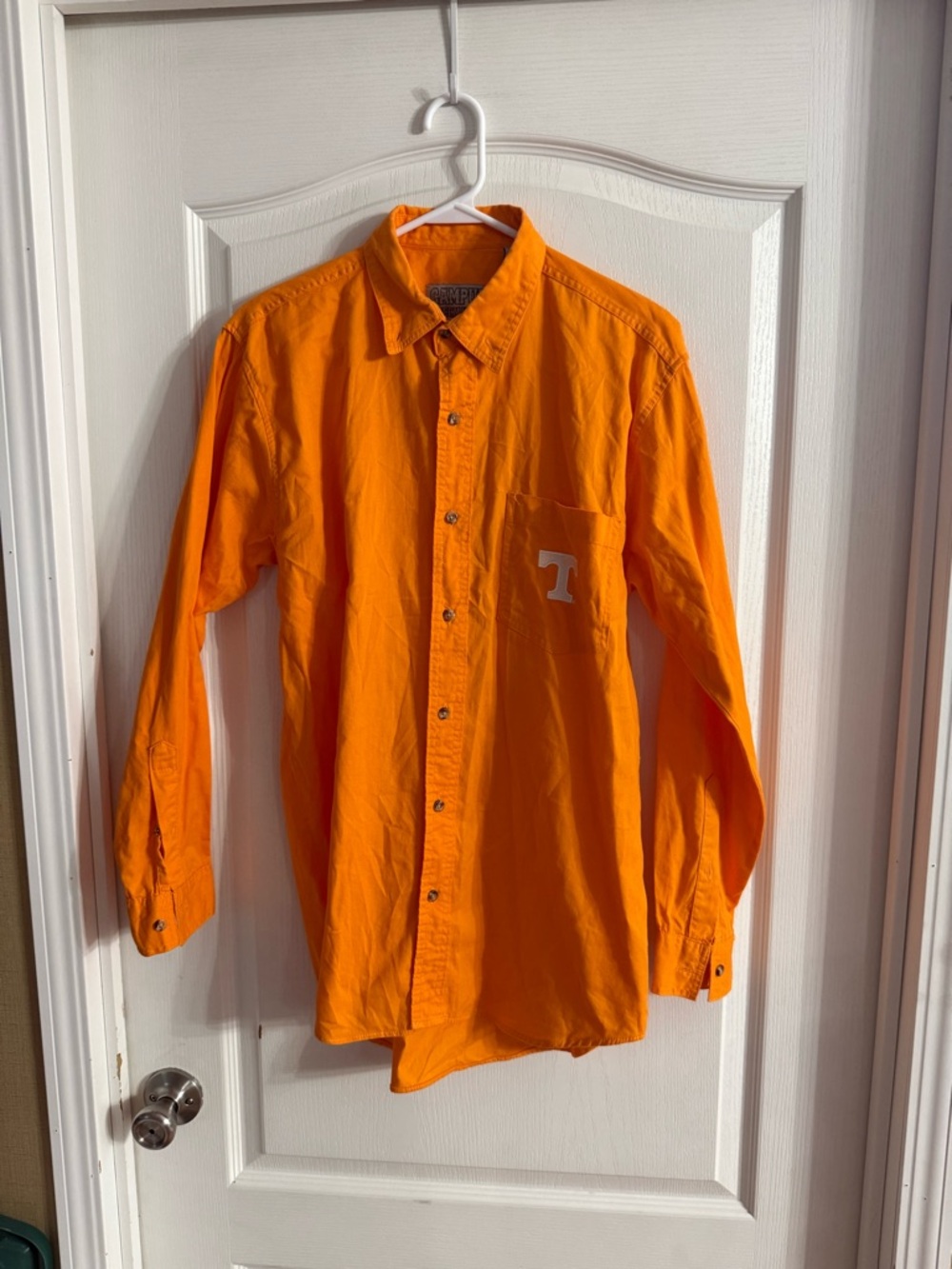 Campus Specialties Men’s Orange UT Vols Button Up Sz M. AP-216